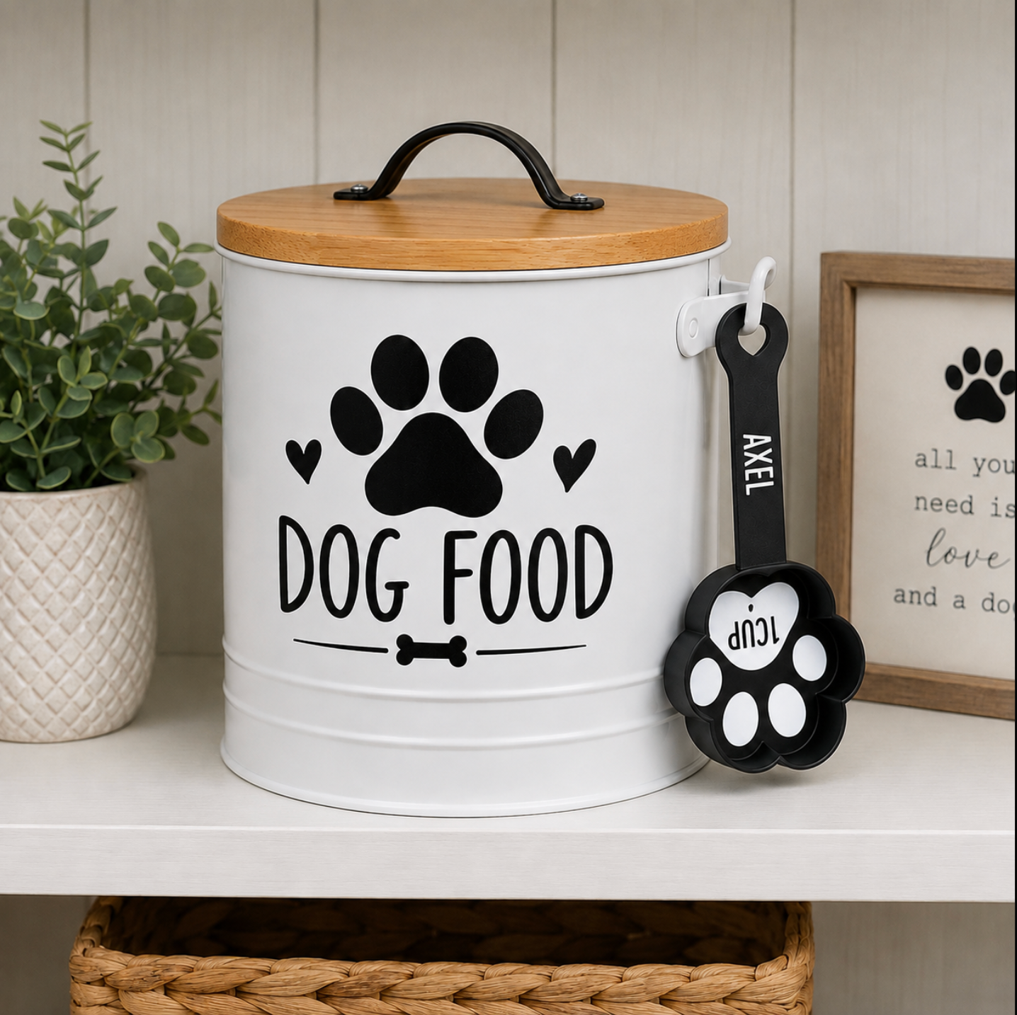 black dog food scooper