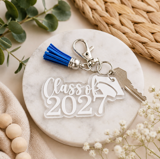 Class of 2027 keychain with grad hat